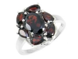 СЕРЕБРЯНОЕ КОЛЬЦО С ГРАНАТАМИ